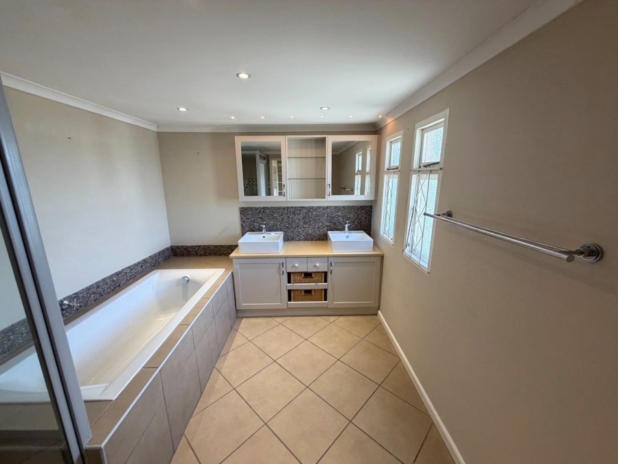 4 Bedroom Property for Sale in Stirling Eastern Cape